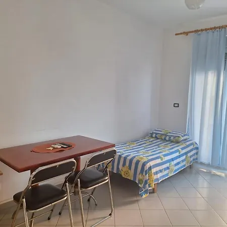 Ludi 1 House *